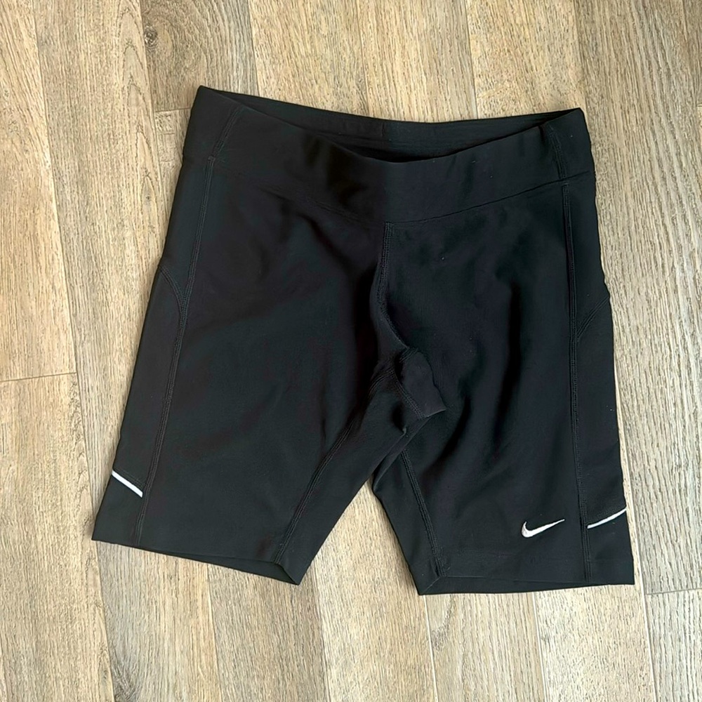 New Women’s Nike Running Shorts XS